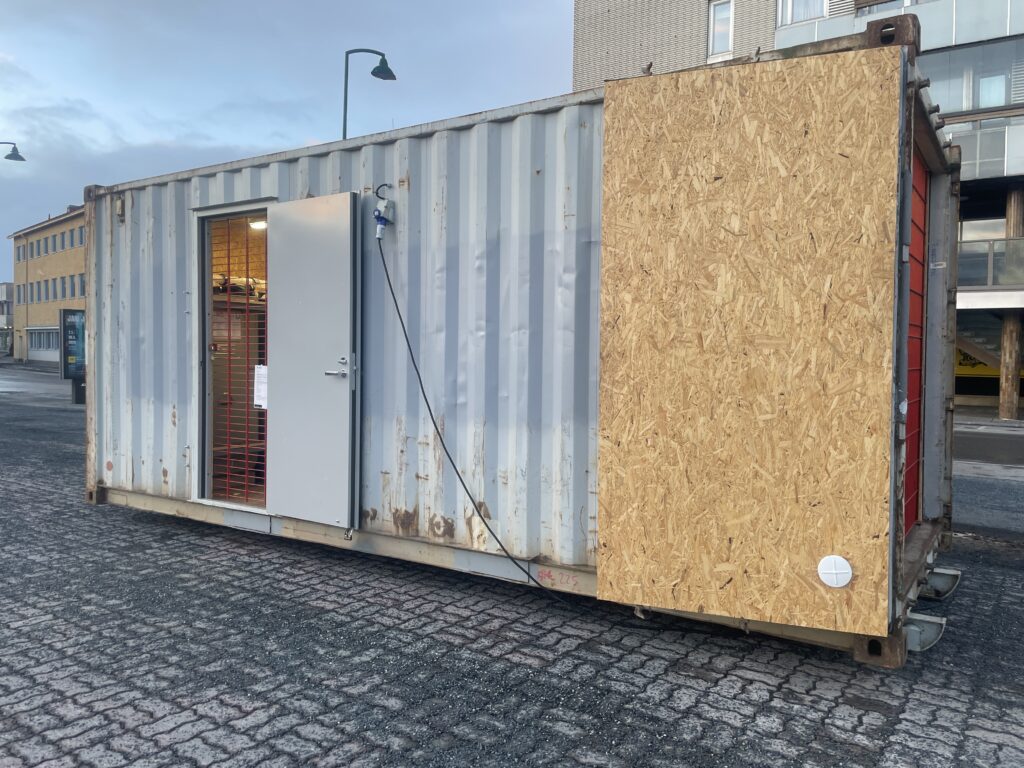 Siirrettävä varavoimakontti